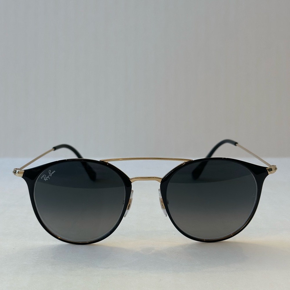 Rayban RB3546 polished black on gold size large.